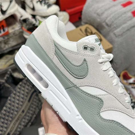 nike air max 1 groen grijs|nike air max 1 outdoor green.